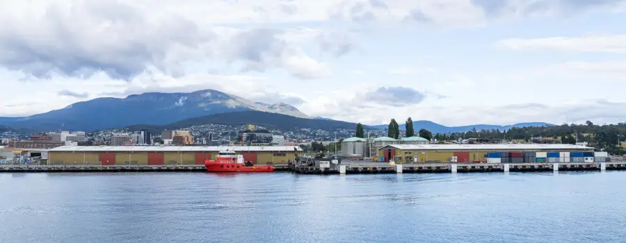 Milestone reached in redevelopment of Macquarie Wharf 6