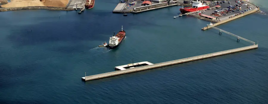 Seabed levelling works at the Port of Burnie
